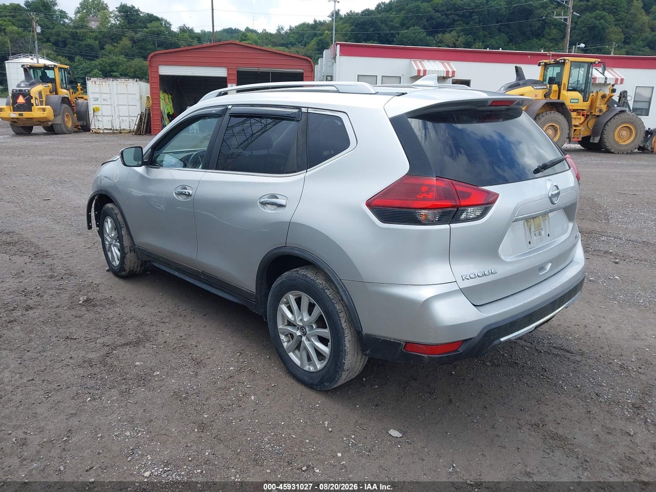 2018 NISSAN ROGUE SV · 3/11