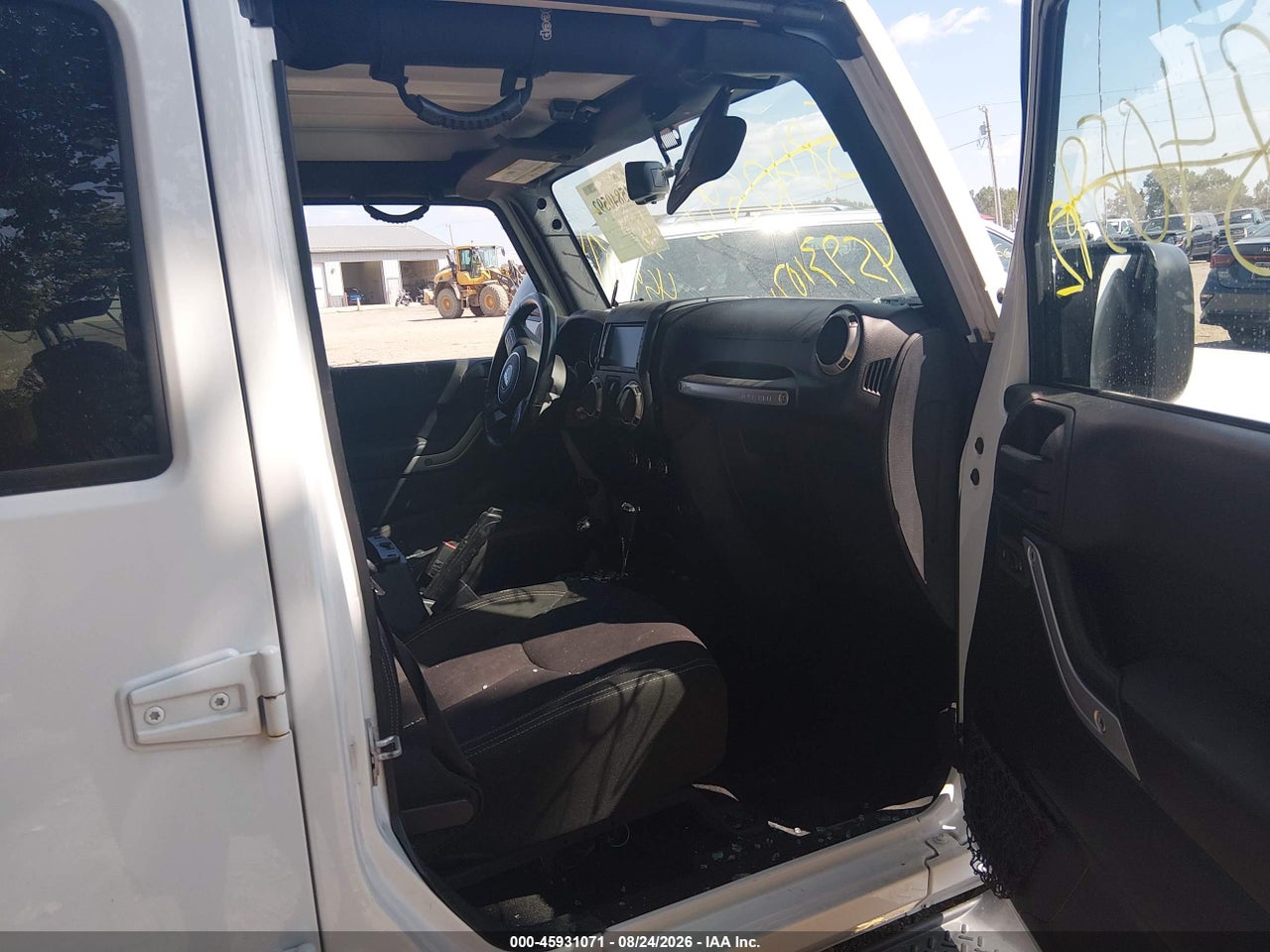 2016 JEEP WRANGLER UNLIMITED SAHARA · 5/11