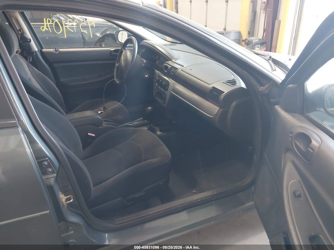 2005 CHRYSLER SEBRING TOURING · 5/11