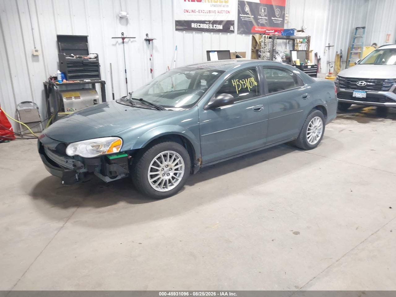 2005 CHRYSLER SEBRING TOURING · 2/11