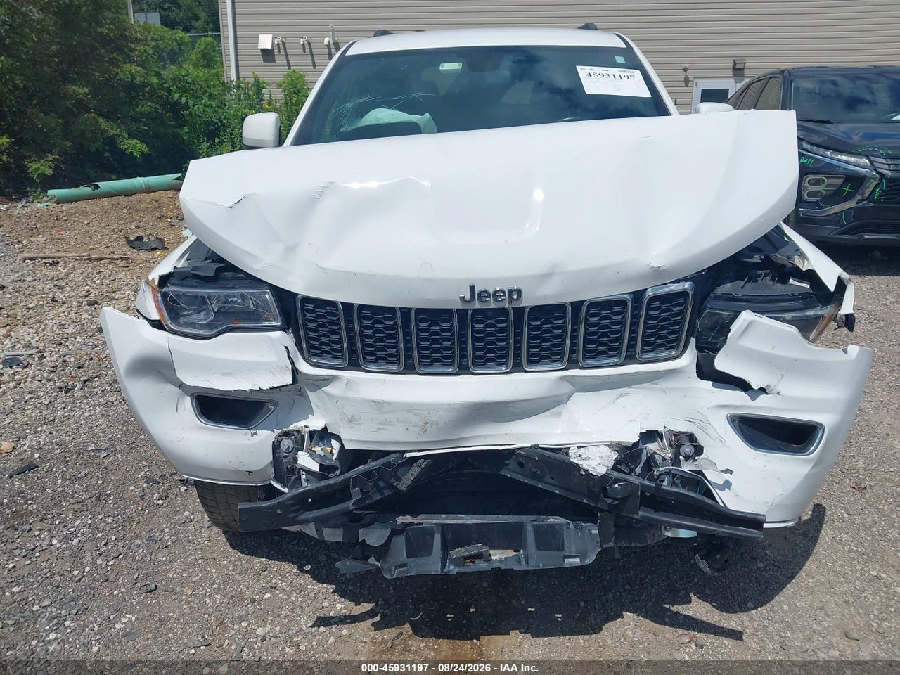 2021 JEEP GRAND CHEROKEE LAREDO E 4X4 · 6/11