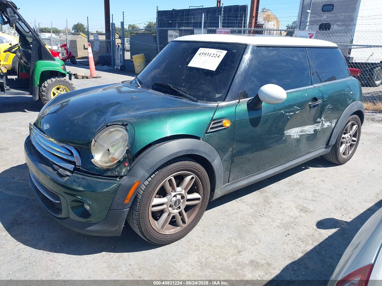 2011 MINI COOPER · 2/11