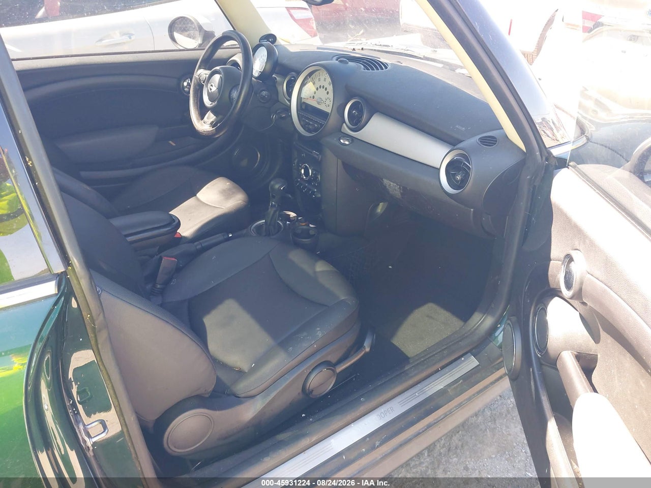 2011 MINI COOPER · 5/11
