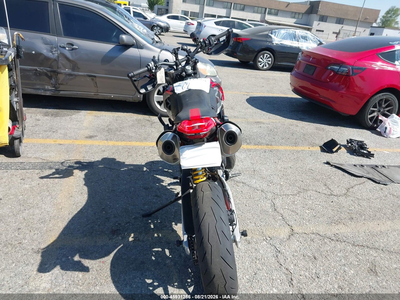 2025 DUCATI HYPERMOTARD · 6/11