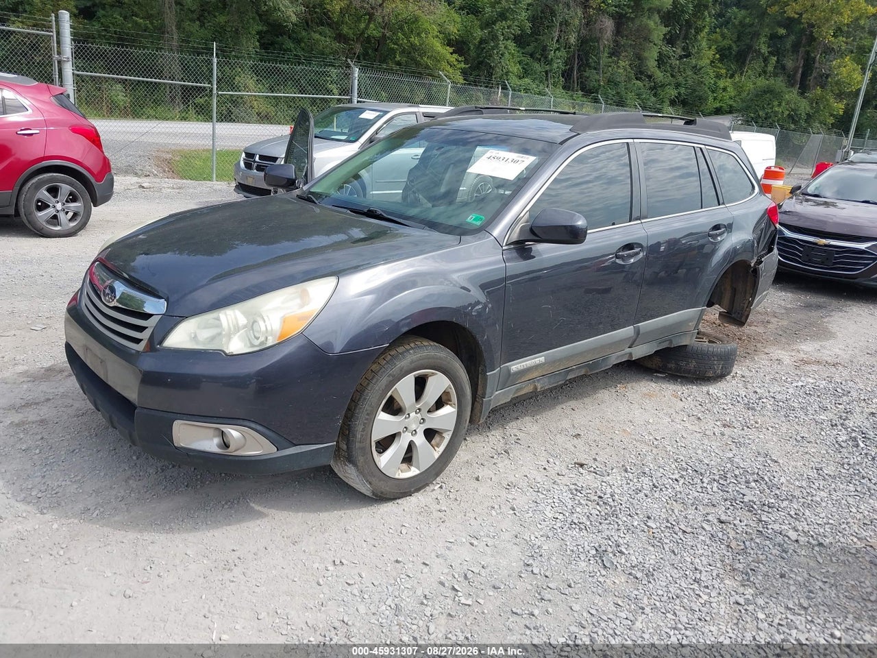2010 SUBARU OUTBACK · 2/11