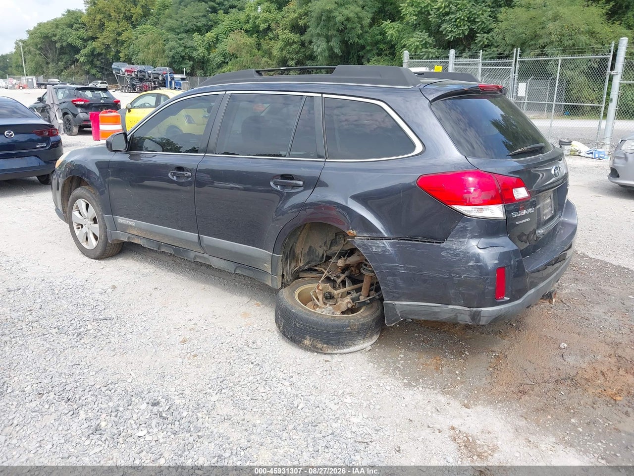 2010 SUBARU OUTBACK · 3/11