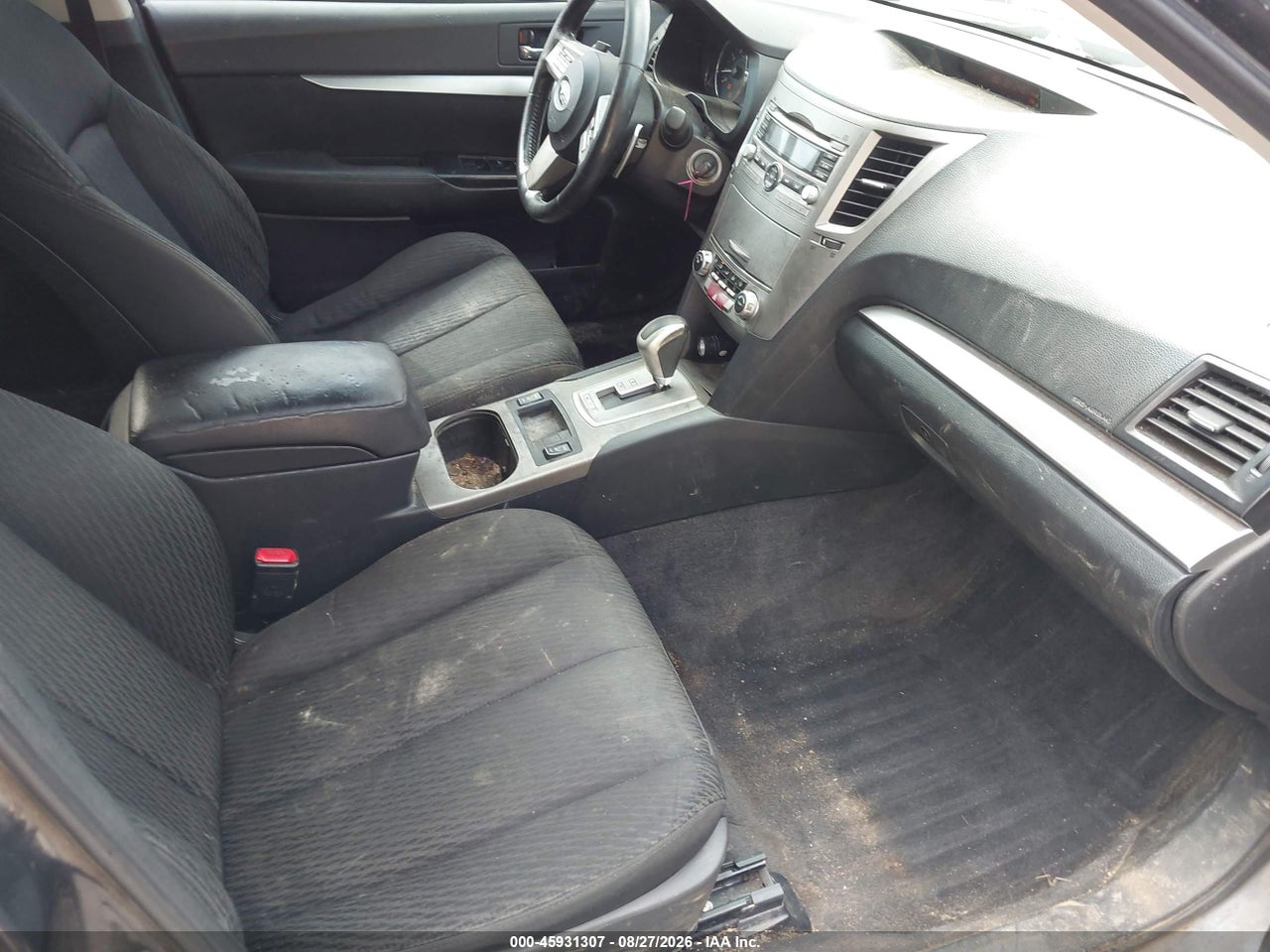 2010 SUBARU OUTBACK · 5/11