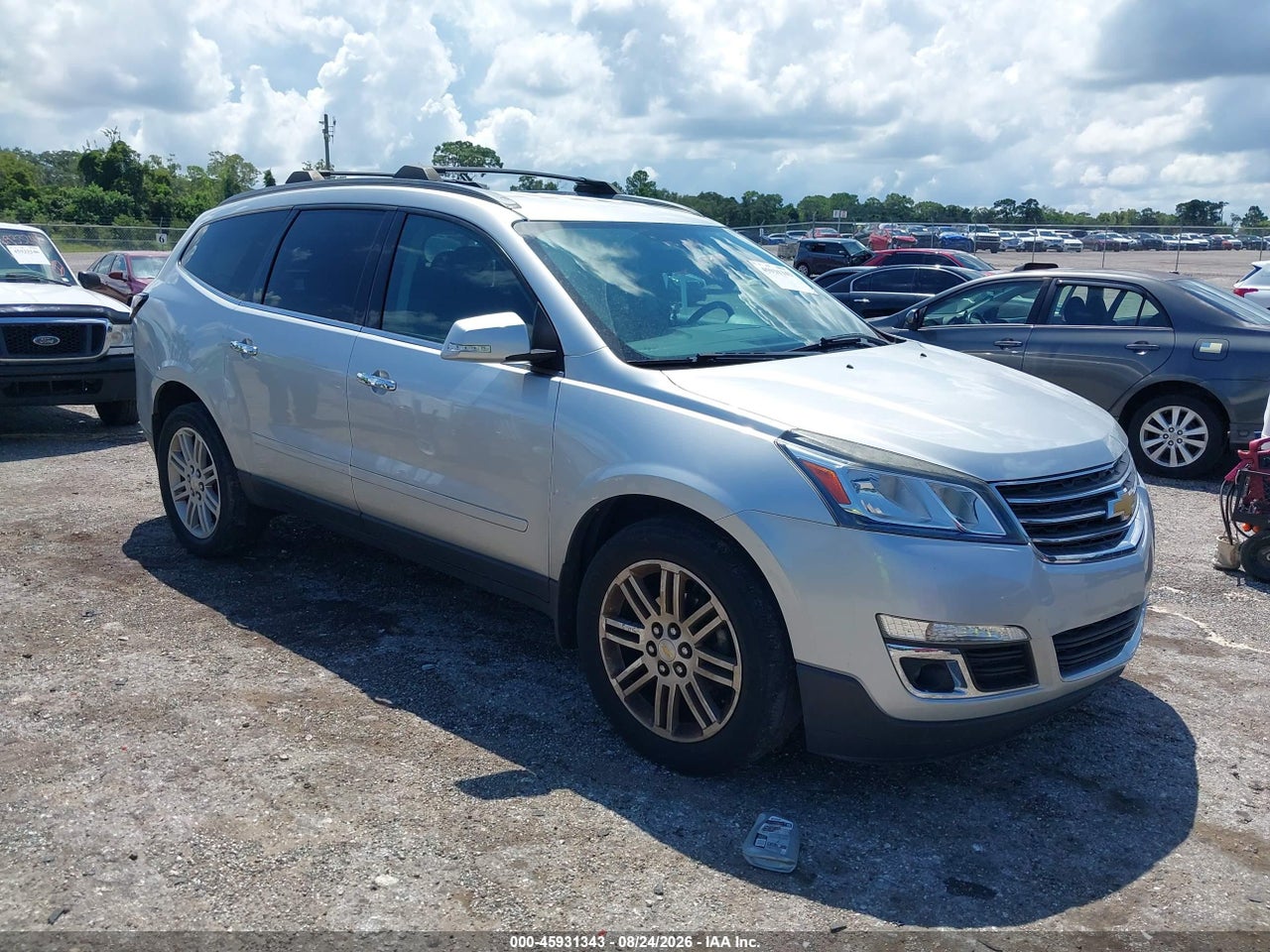 1GNKRGKD7FJ****** · 2015 CHEVROLET TRAVERSE LT