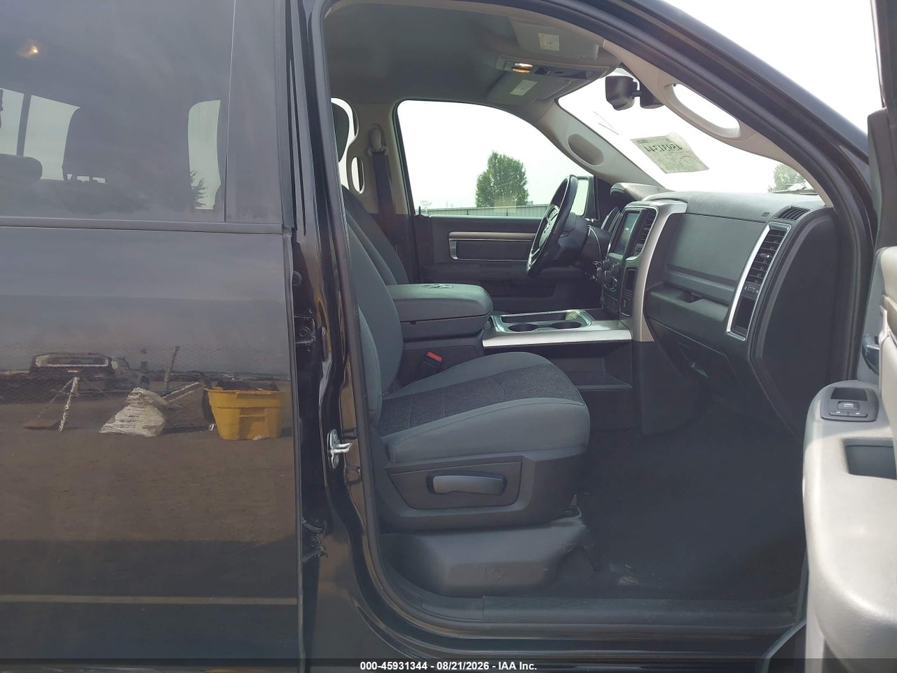 2020 RAM 1500 CLASSIC WARLOCK  4X4 5'7 BOX · 5/11