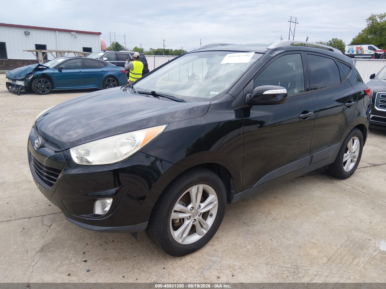 2013 HYUNDAI TUCSON GLS · 2/11