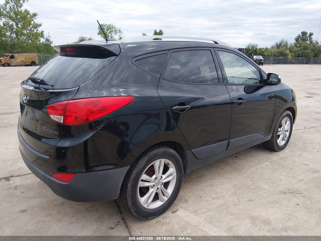 2013 HYUNDAI TUCSON GLS · 4/11