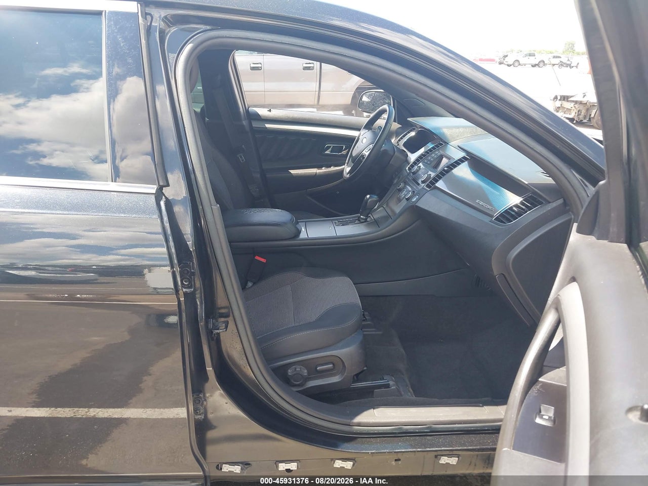 2015 FORD TAURUS SEL · 5/11
