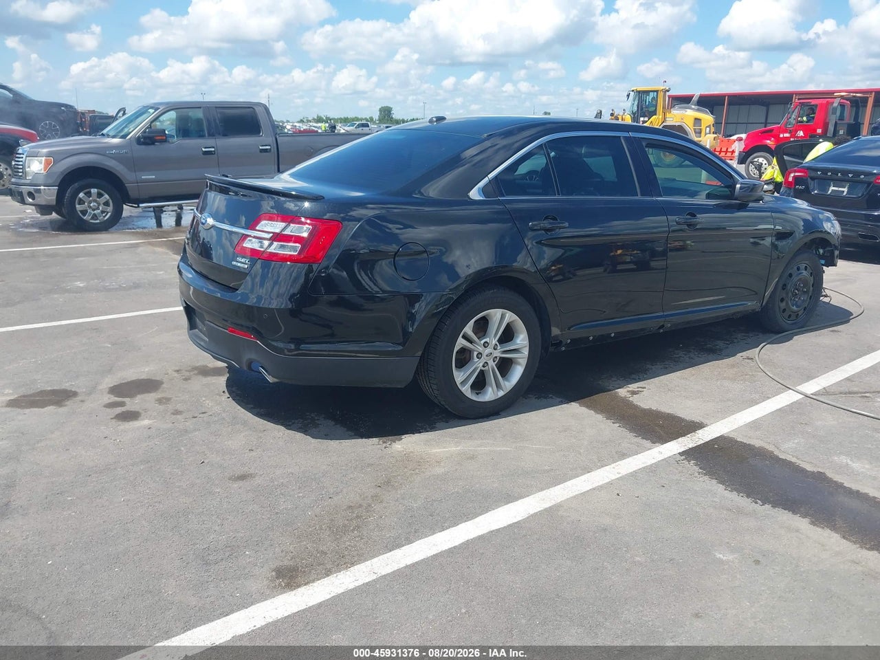 2015 FORD TAURUS SEL · 4/11