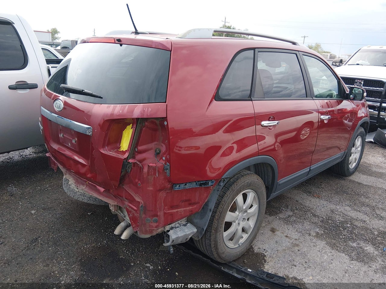 2011 KIA SORENTO LX · 4/11