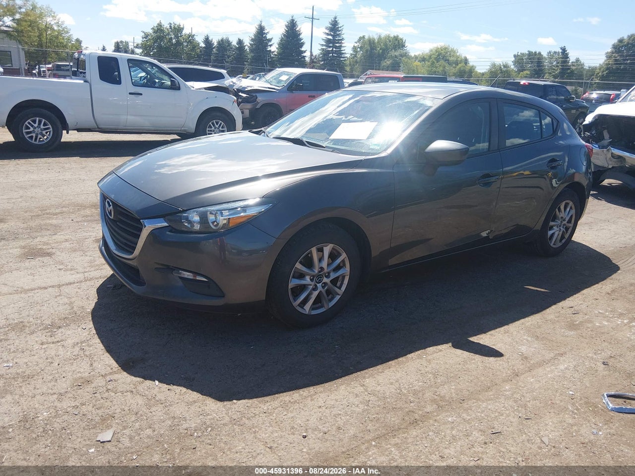 2017 MAZDA MAZDA3 SPORT · 2/11