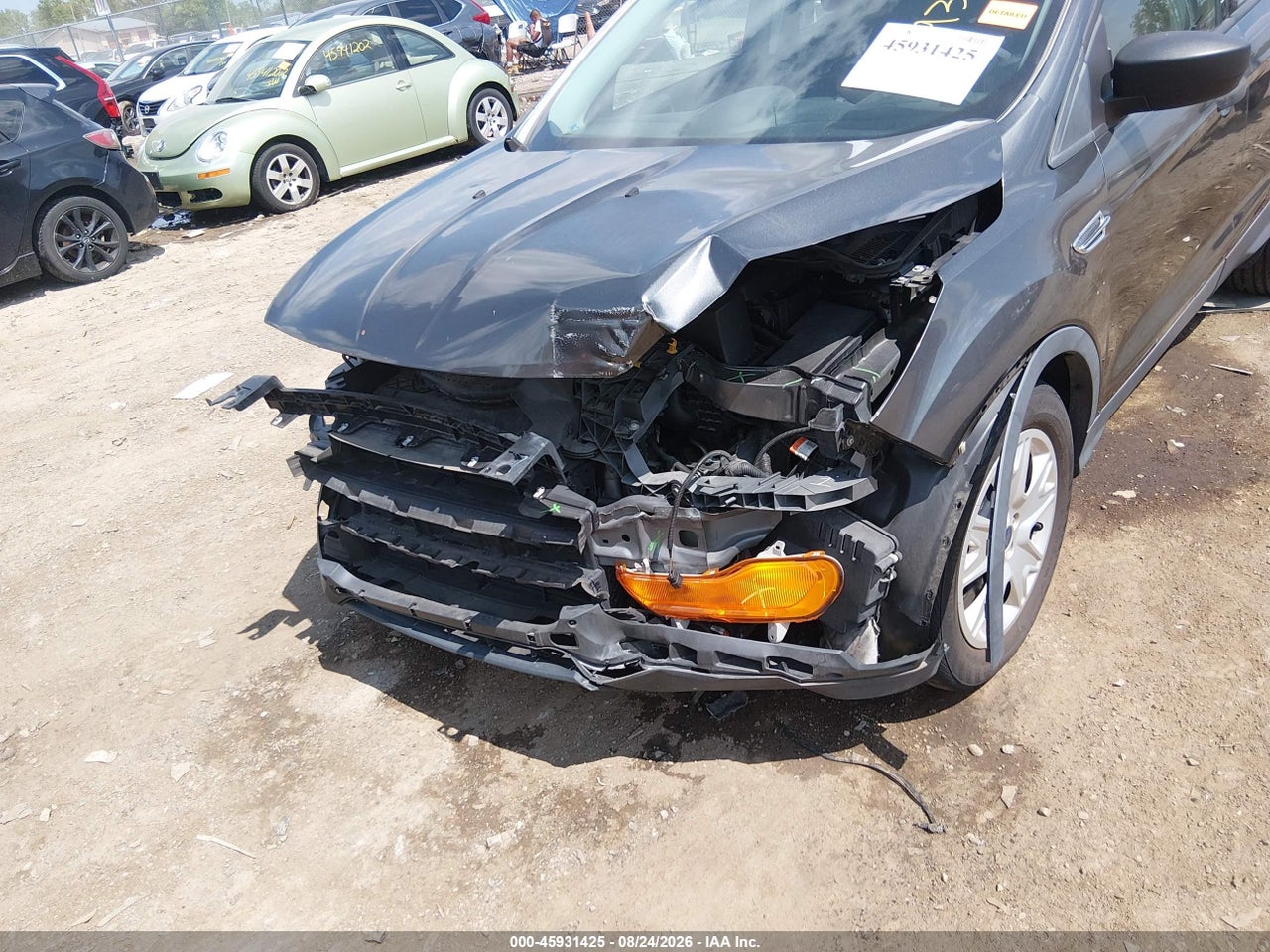 2015 FORD ESCAPE S · 6/11
