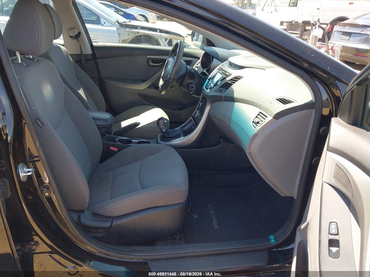 2015 HYUNDAI ELANTRA SE · 5/11