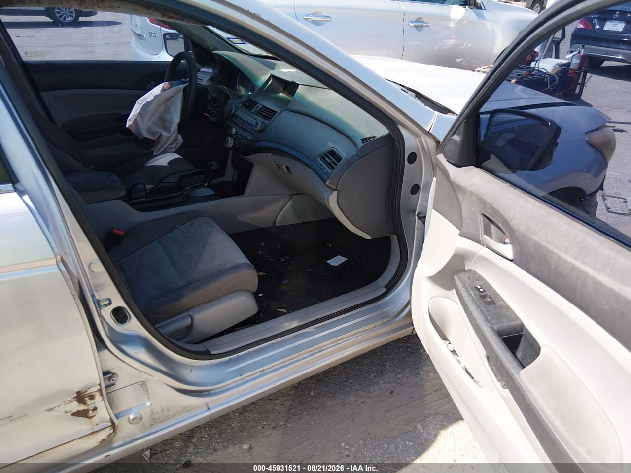 2010 HONDA ACCORD 2.4 LX · 5/11