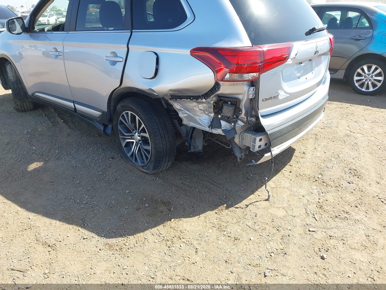2017 MITSUBISHI OUTLANDER SE/SEL · 6/11