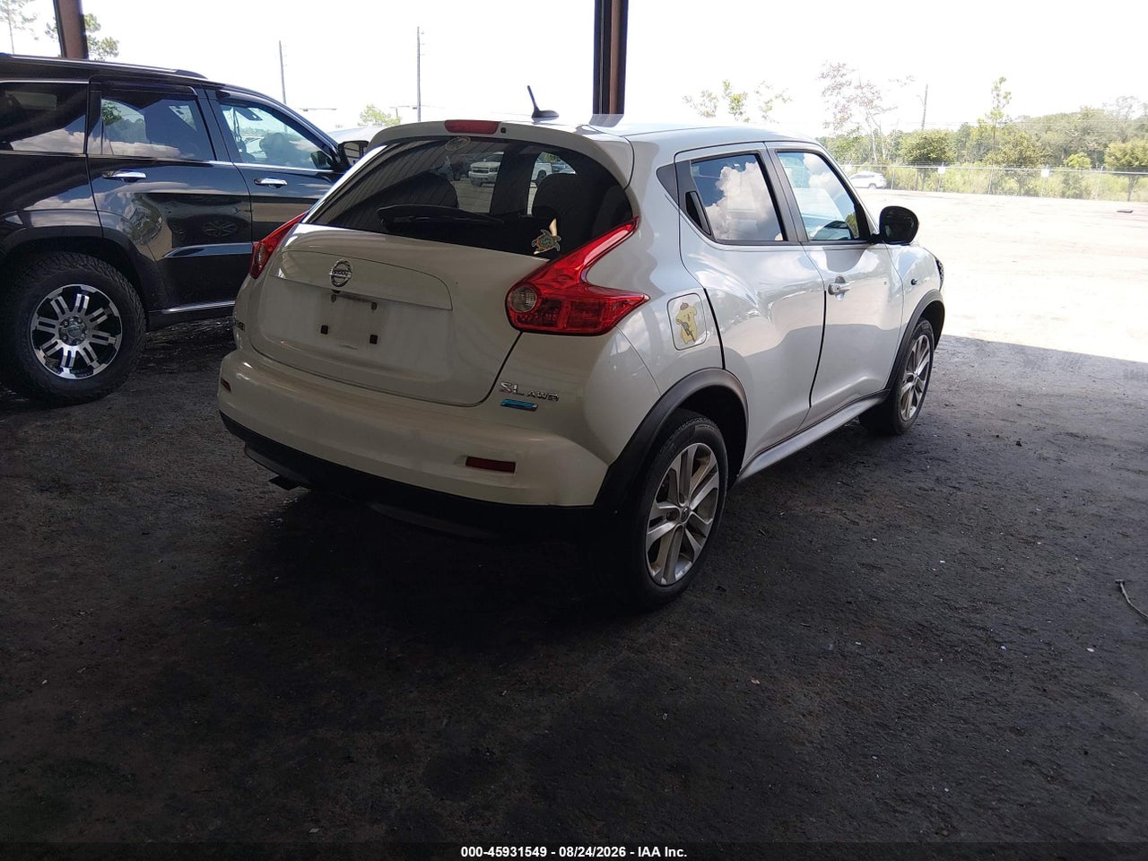 2013 NISSAN JUKE SL · 4/11