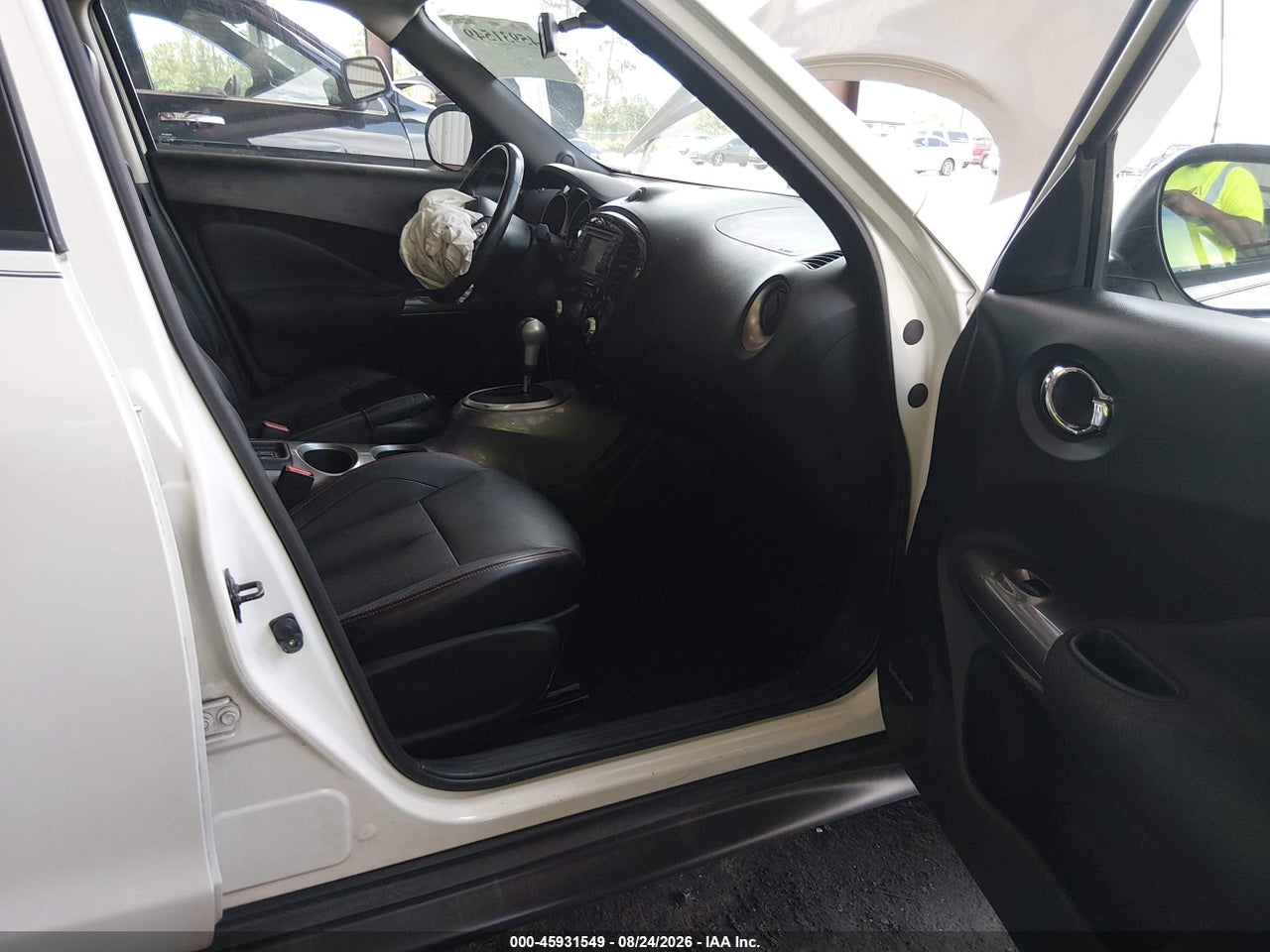 2013 NISSAN JUKE SL · 5/11