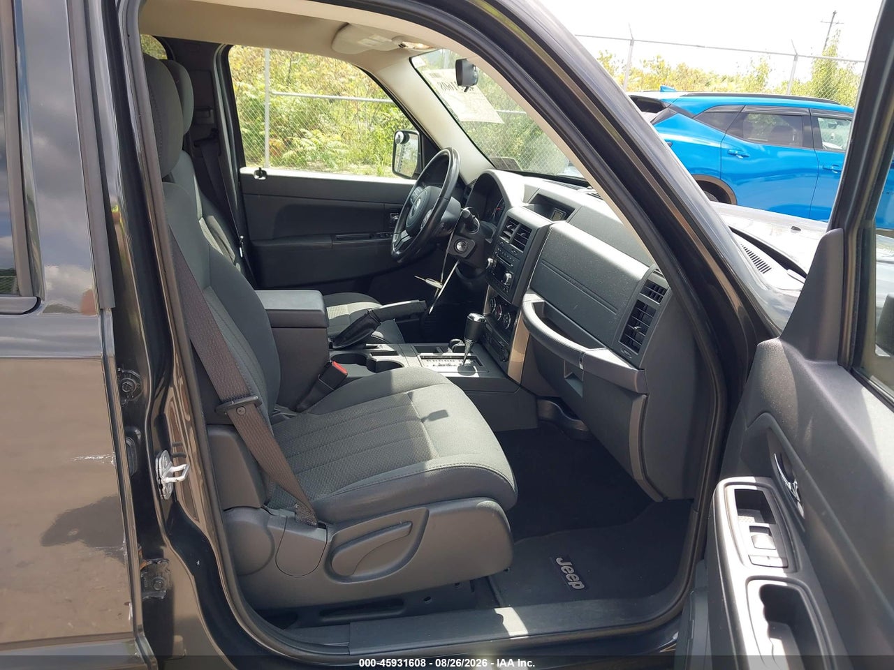 2011 JEEP LIBERTY SPORT · 5/11