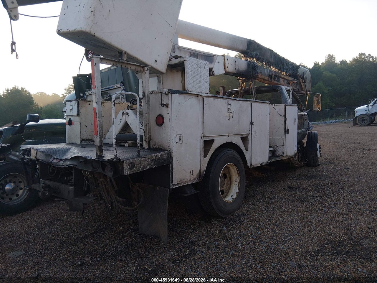 2001 FORD F-750 XL/XLT · 4/10