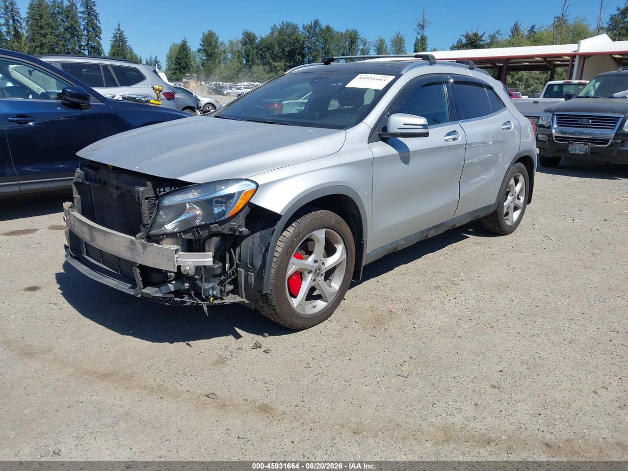 2018 MERCEDES-BENZ GLA 250 4MATIC · 2/11