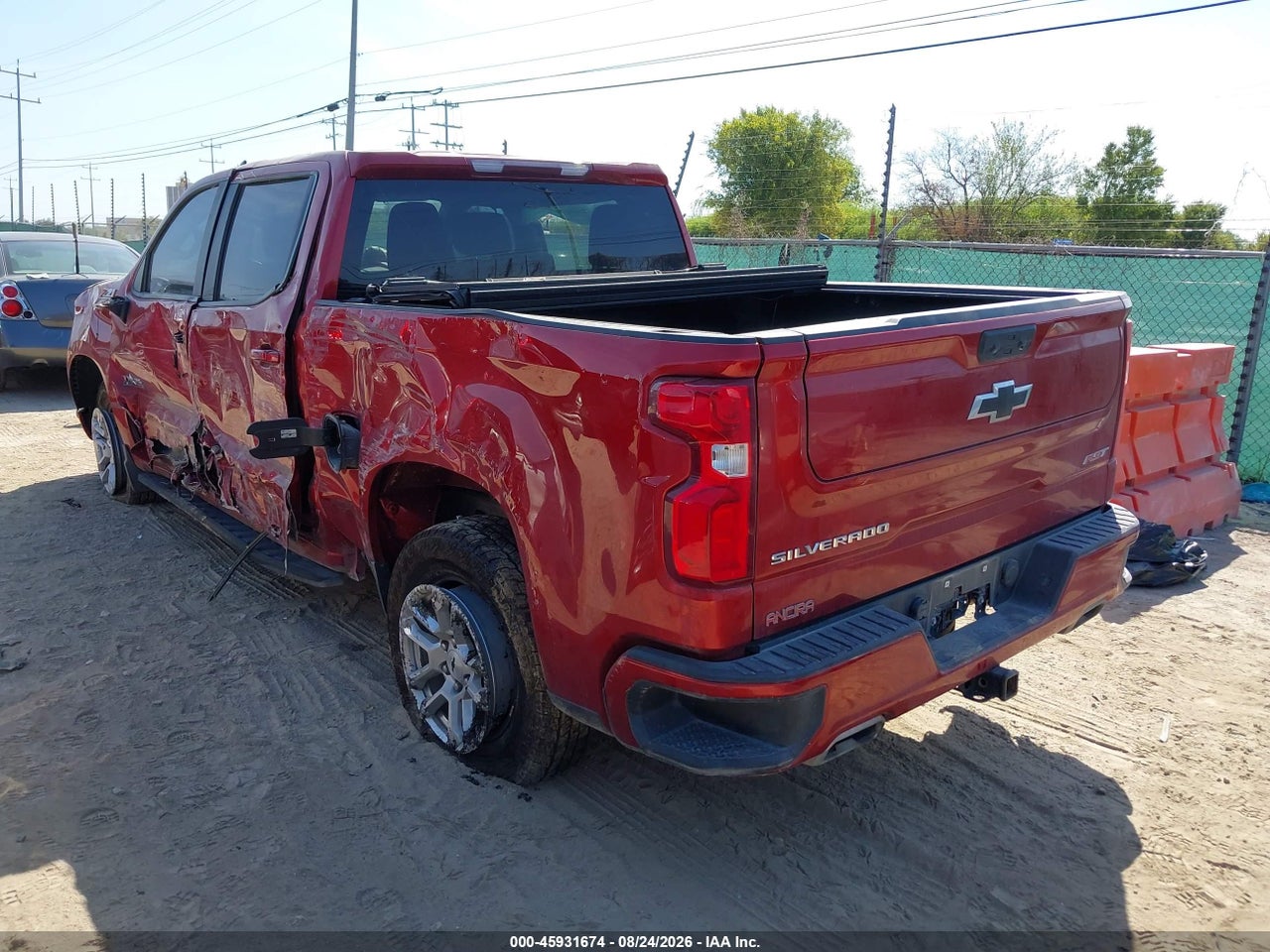 2023 CHEVROLET SILVERADO 1500 4WD  SHORT BED RST · 3/10