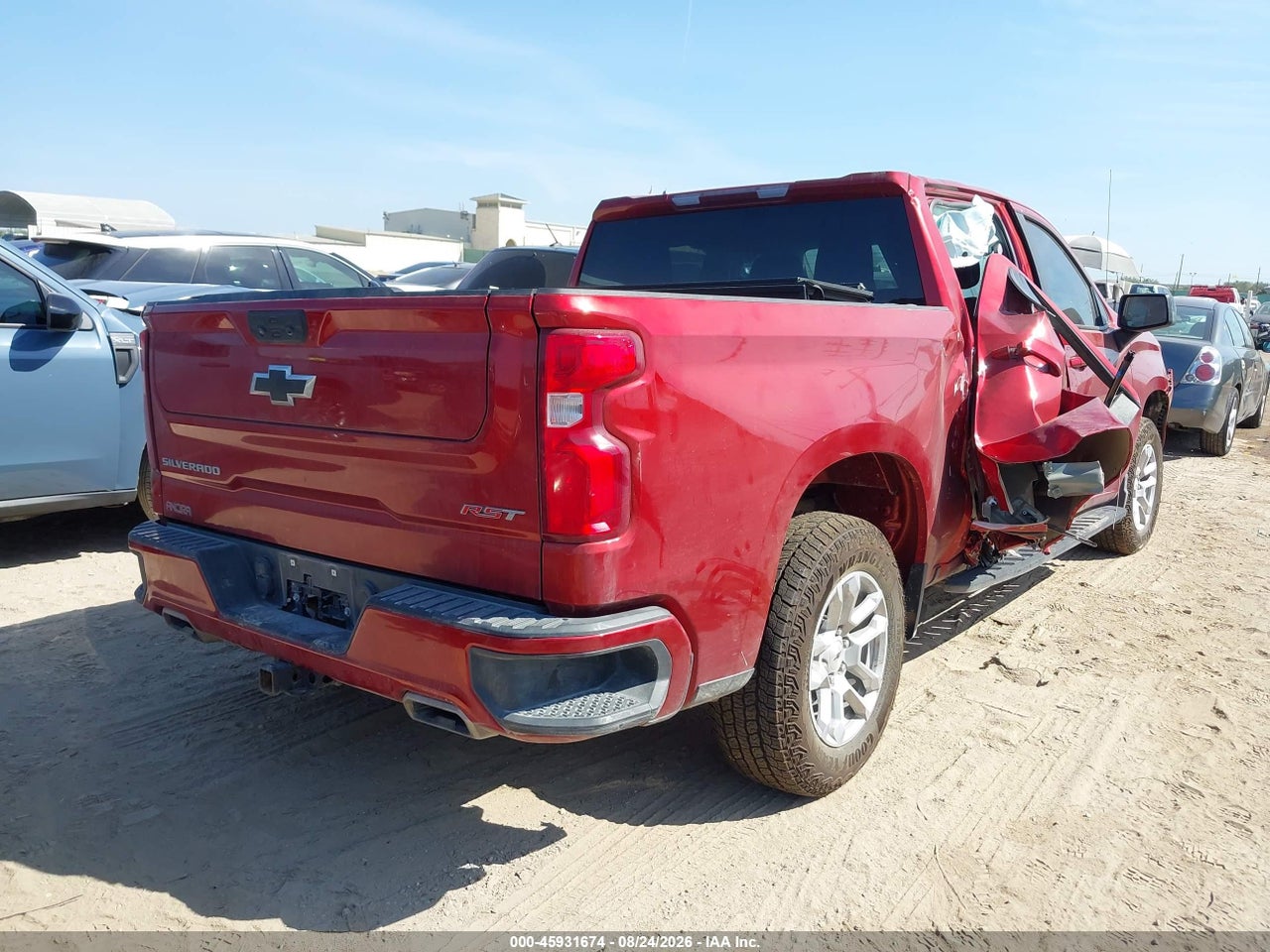 2023 CHEVROLET SILVERADO 1500 4WD  SHORT BED RST · 4/10