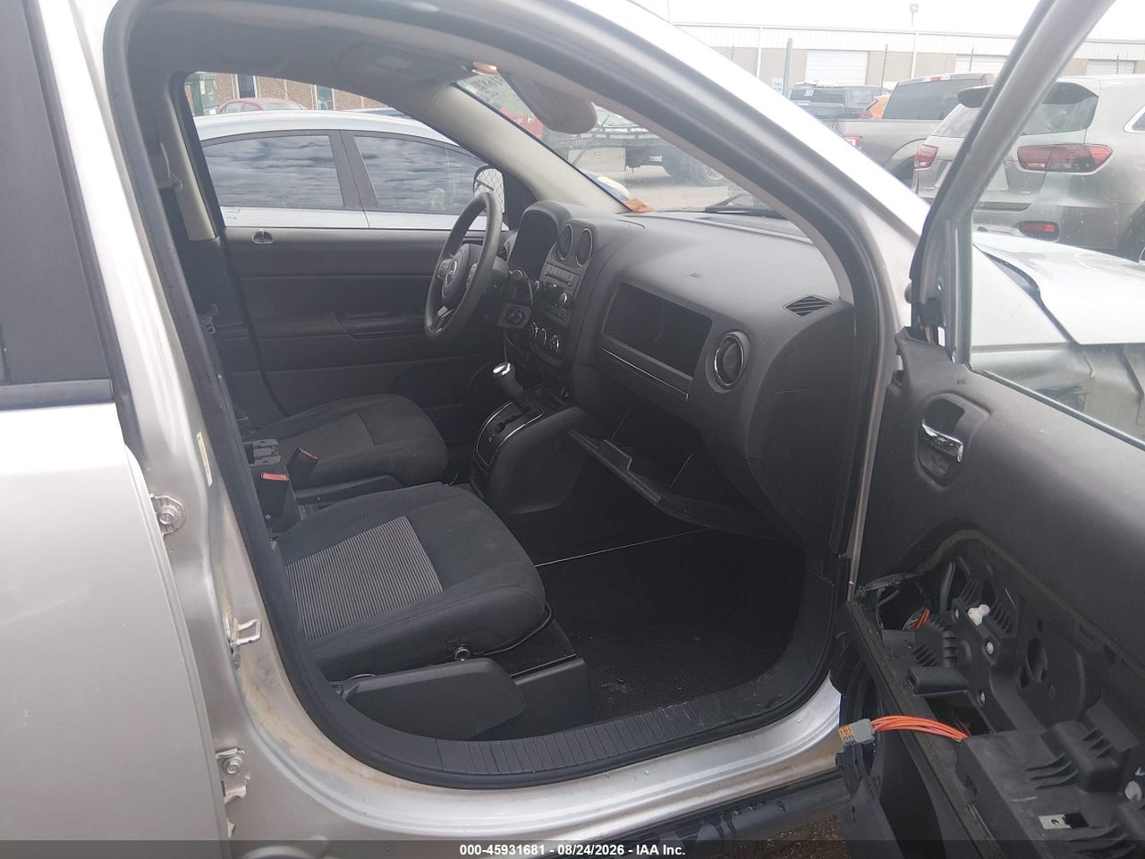 2012 JEEP COMPASS SPORT · 5/11