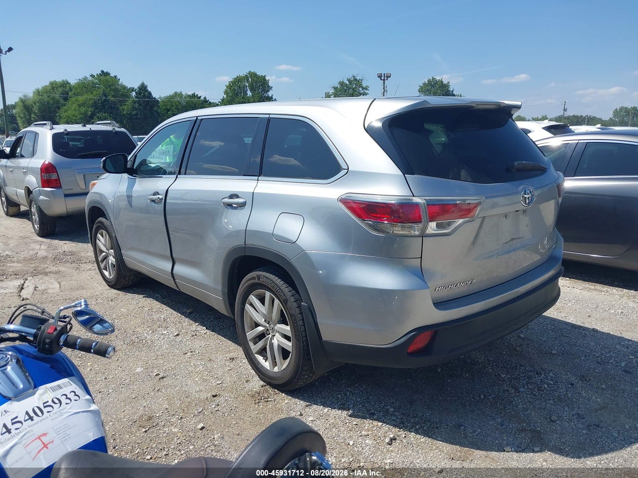 2015 TOYOTA HIGHLANDER LE V6 · 3/11