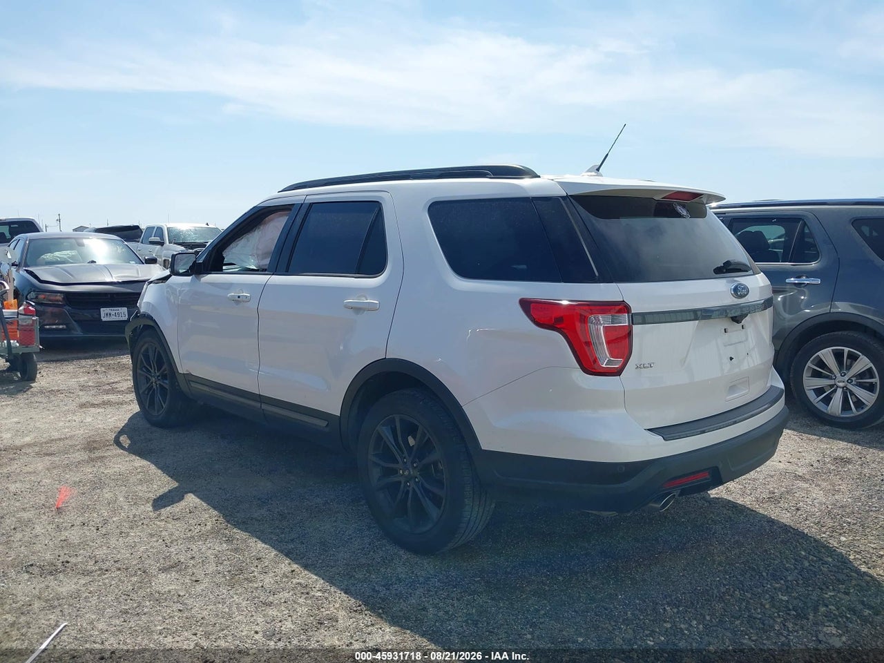 2019 FORD EXPLORER XLT · 3/10