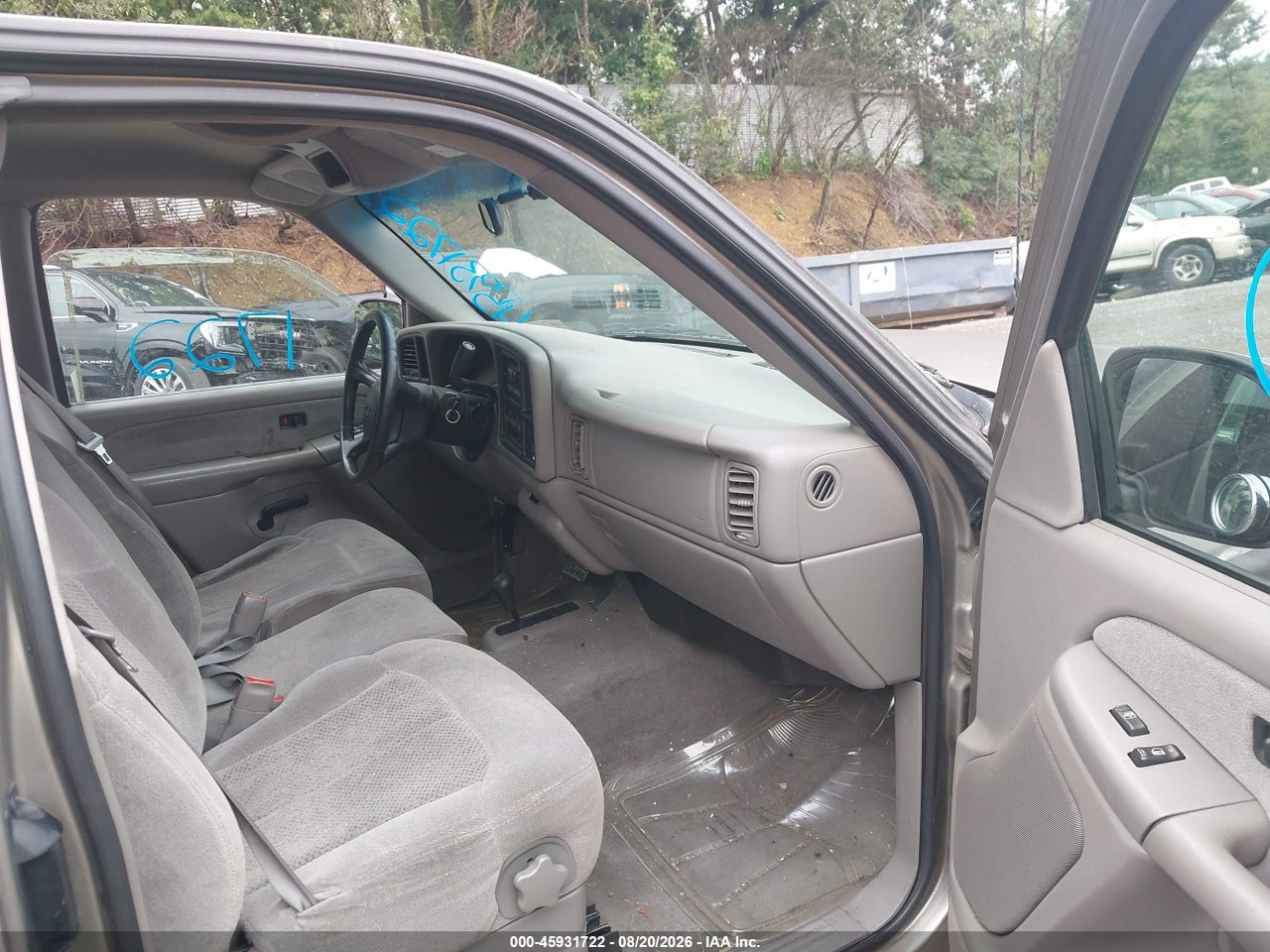 2000 CHEVROLET SILVERADO 1500 LS · 5/11