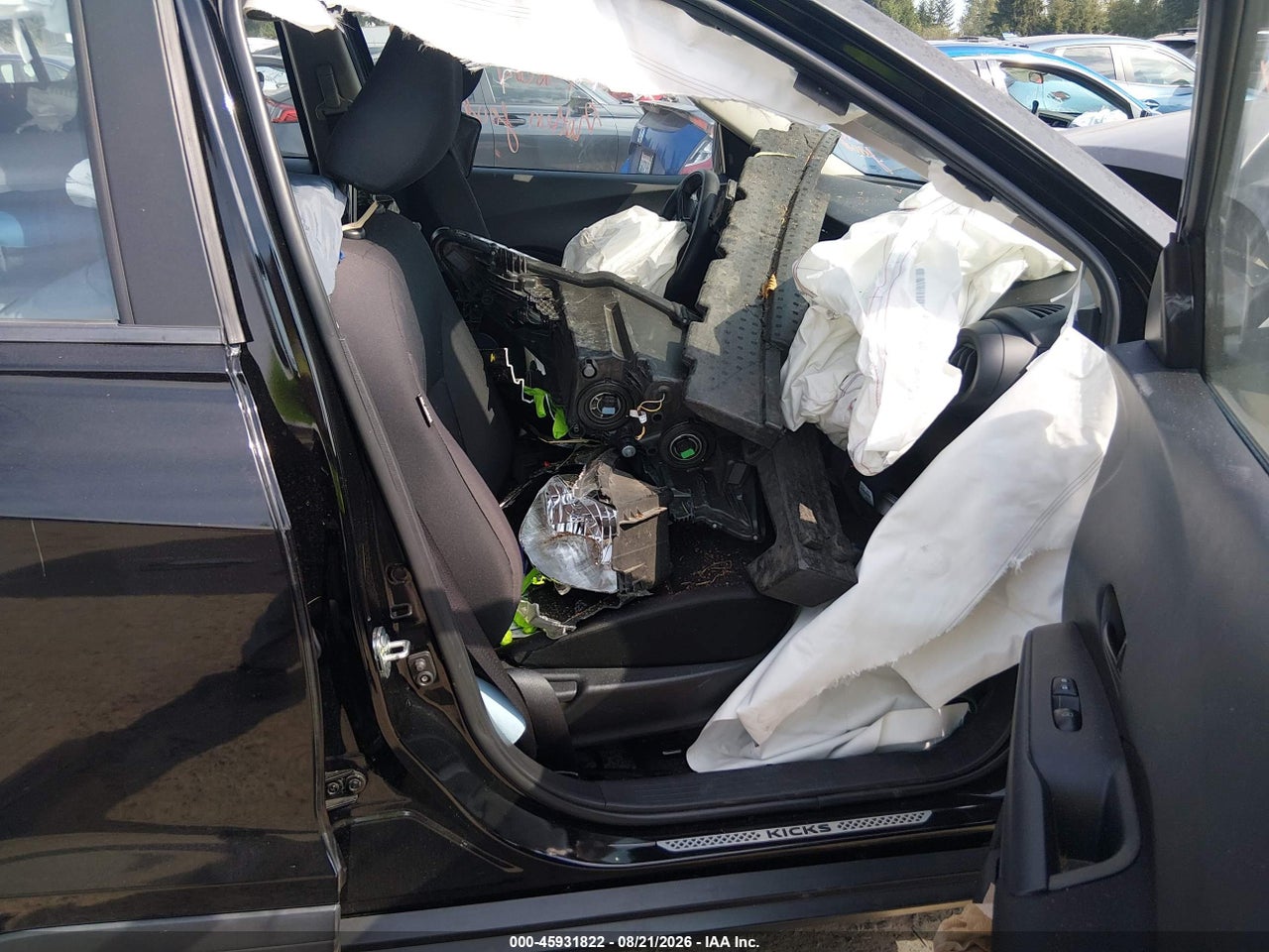 2023 NISSAN KICKS S XTRONIC CVT · 5/10