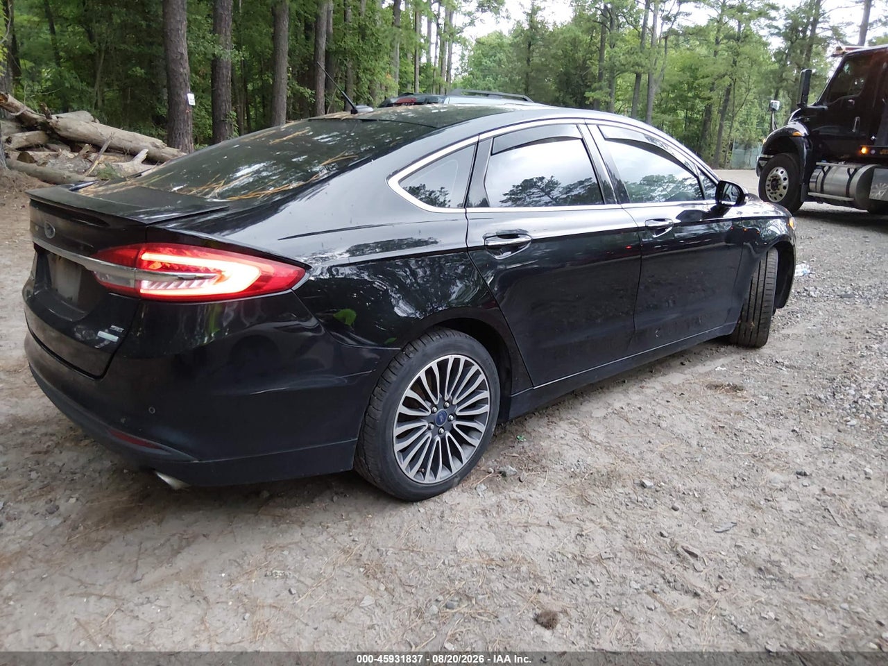 2017 FORD FUSION SE · 4/11