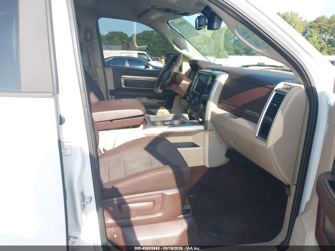2016 RAM 1500 SLT · 5/11