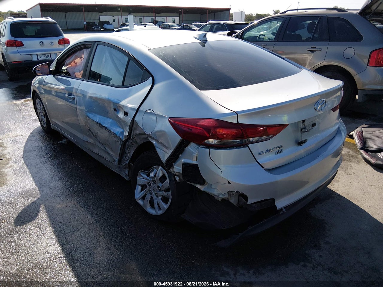 2017 HYUNDAI ELANTRA SE · 3/11