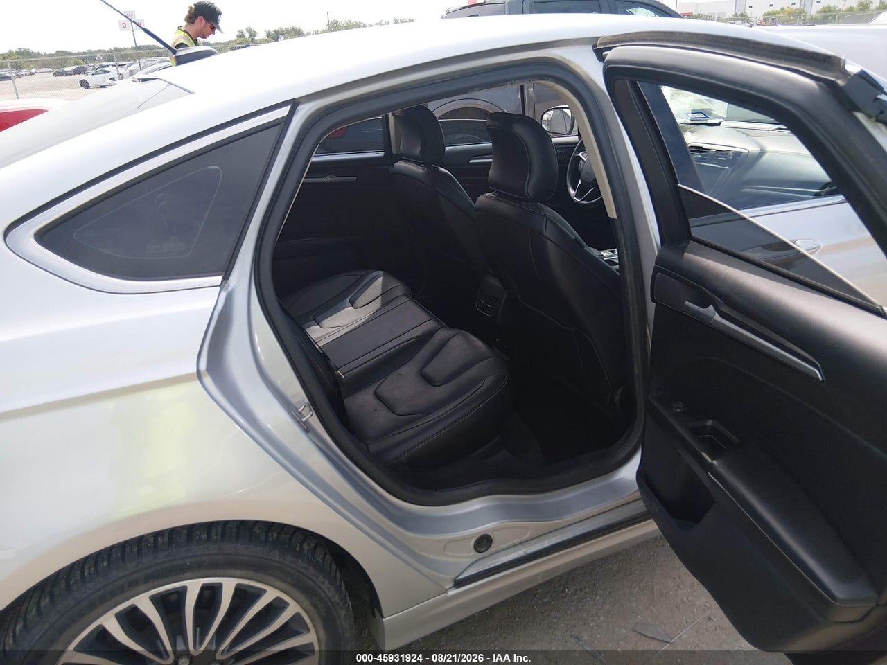 2018 FORD FUSION HYBRID TITANIUM · 8/11