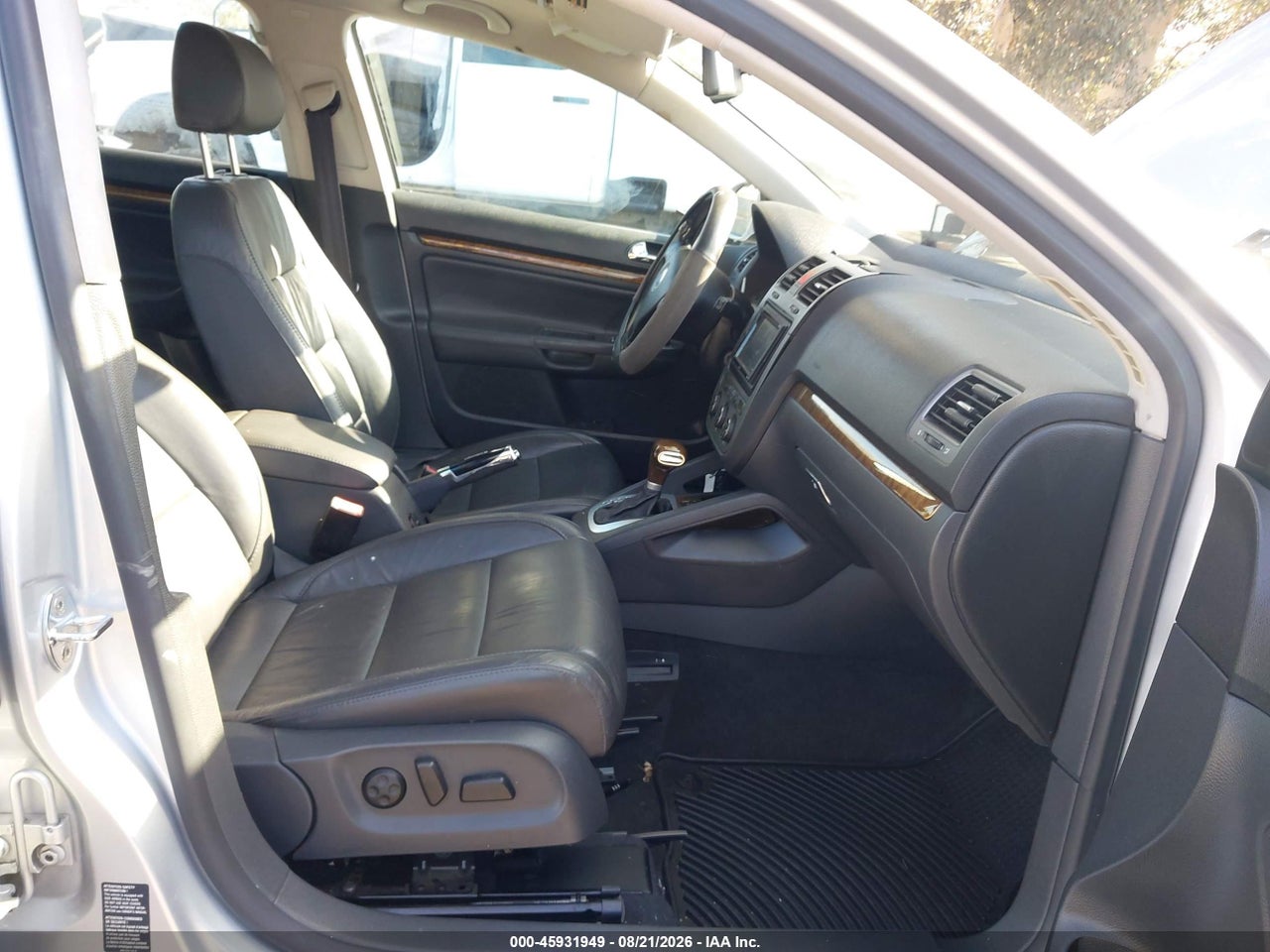 2005 VOLKSWAGEN JETTA 2.5 · 5/11