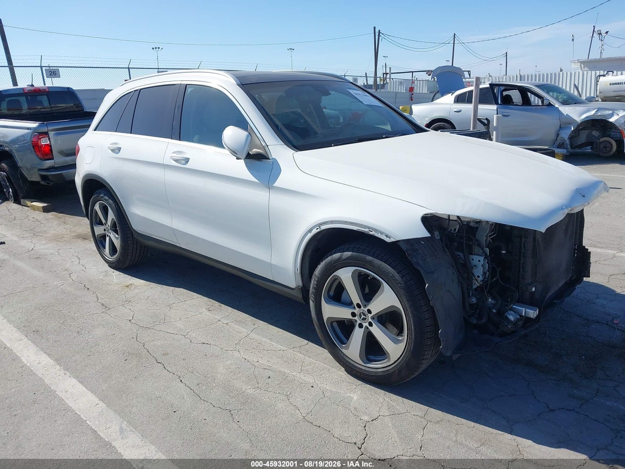 WDC0G4JB8HF****** · 2017 MERCEDES-BENZ GLC 300