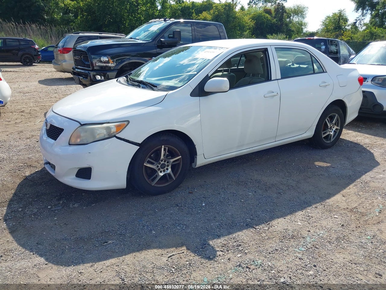 2010 TOYOTA COROLLA LE · 2/11
