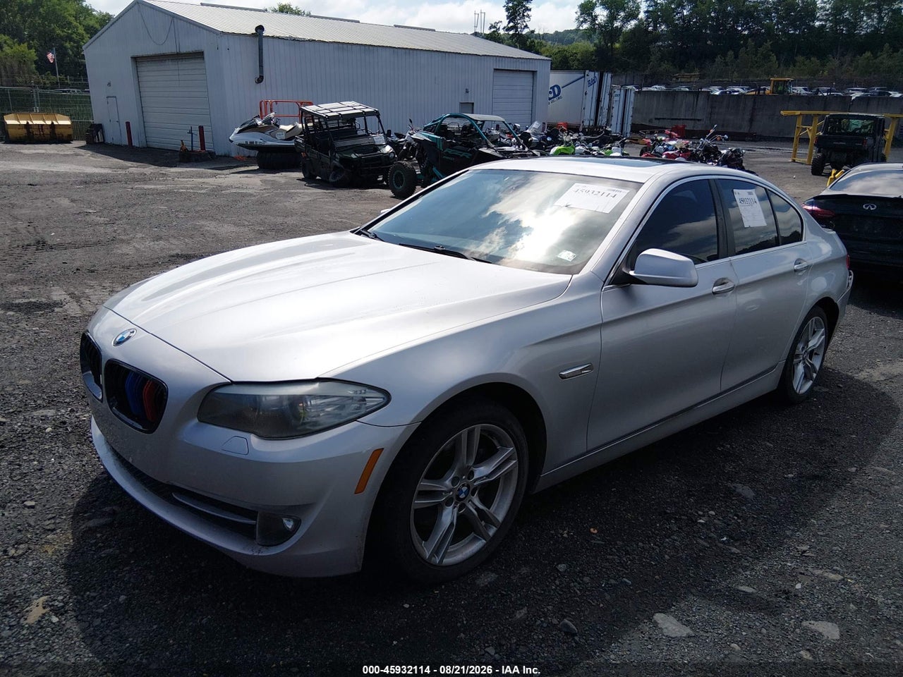 2011 BMW 528I · 2/11