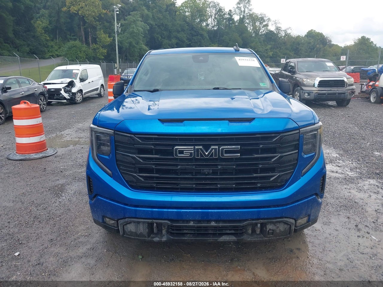 2022 GMC SIERRA 1500 4WD  SHORT BOX ELEVATION · 6/11