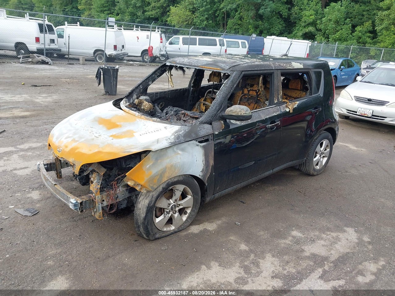 2017 KIA SOUL · 2/10