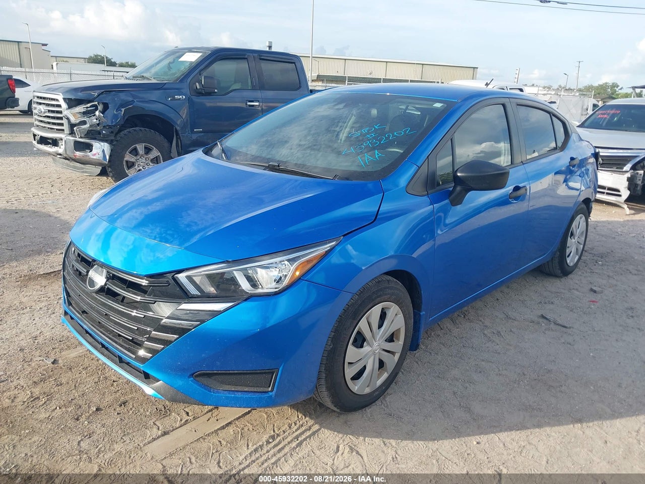 2023 NISSAN VERSA 1.6 S XTRONIC CVT · 2/11