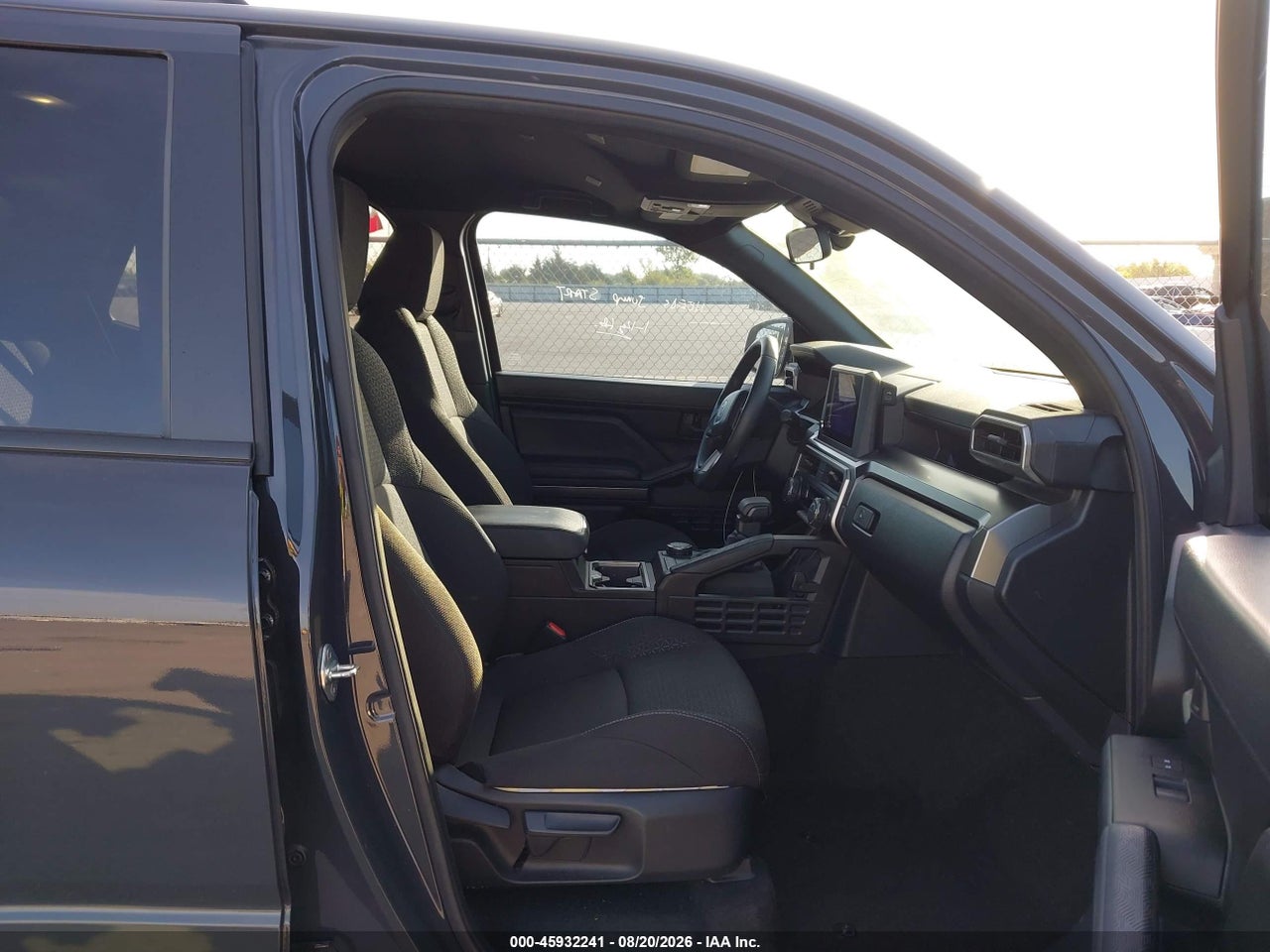 2025 TOYOTA 4RUNNER SR5 · 5/11