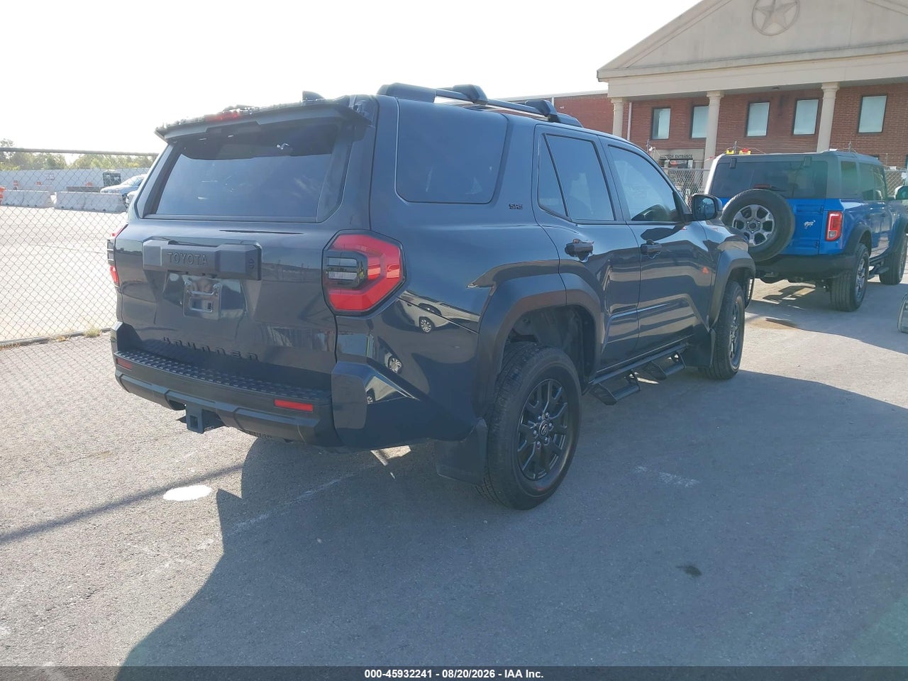 2025 TOYOTA 4RUNNER SR5 · 4/11