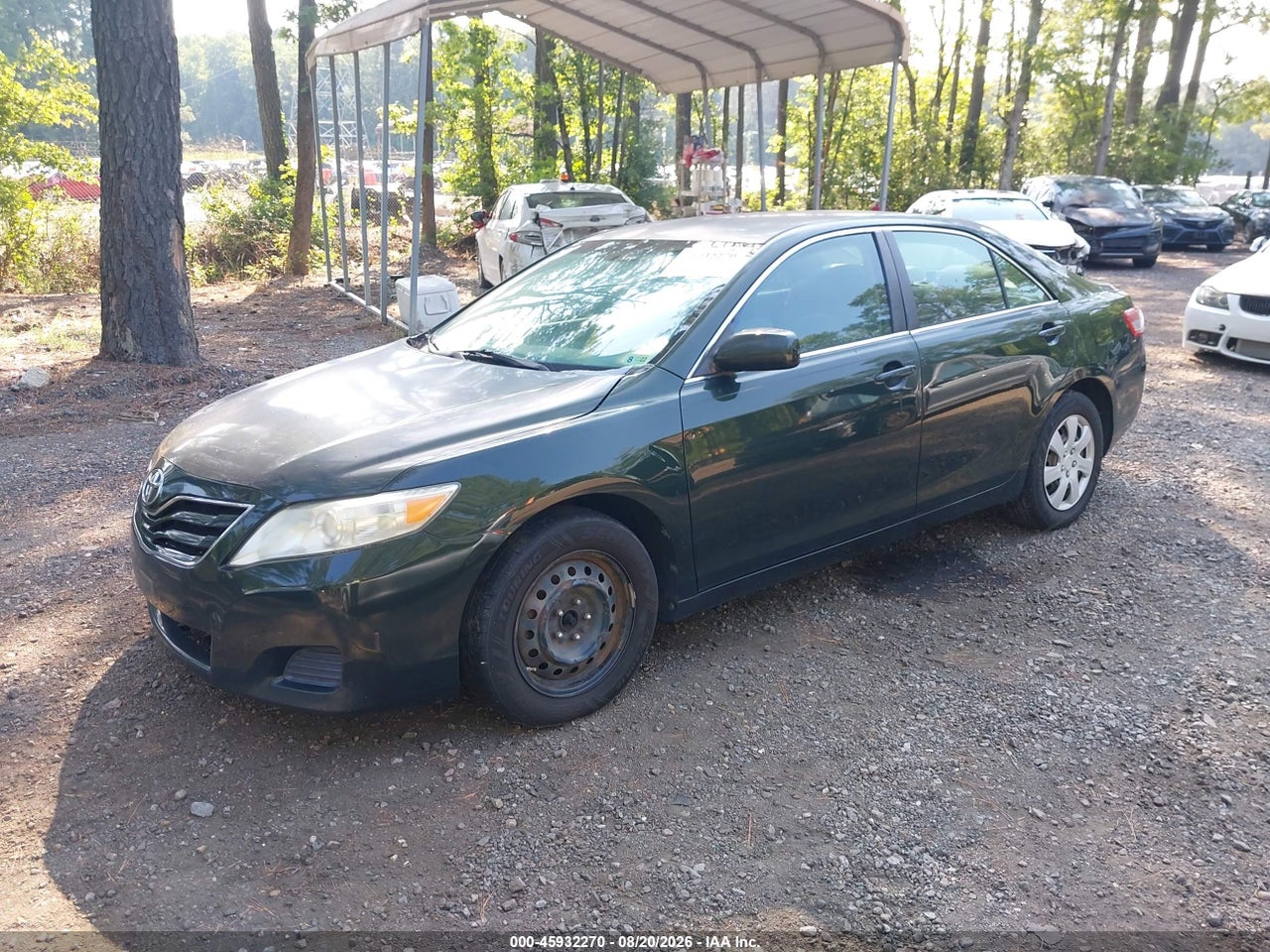 2011 TOYOTA CAMRY LE · 2/11