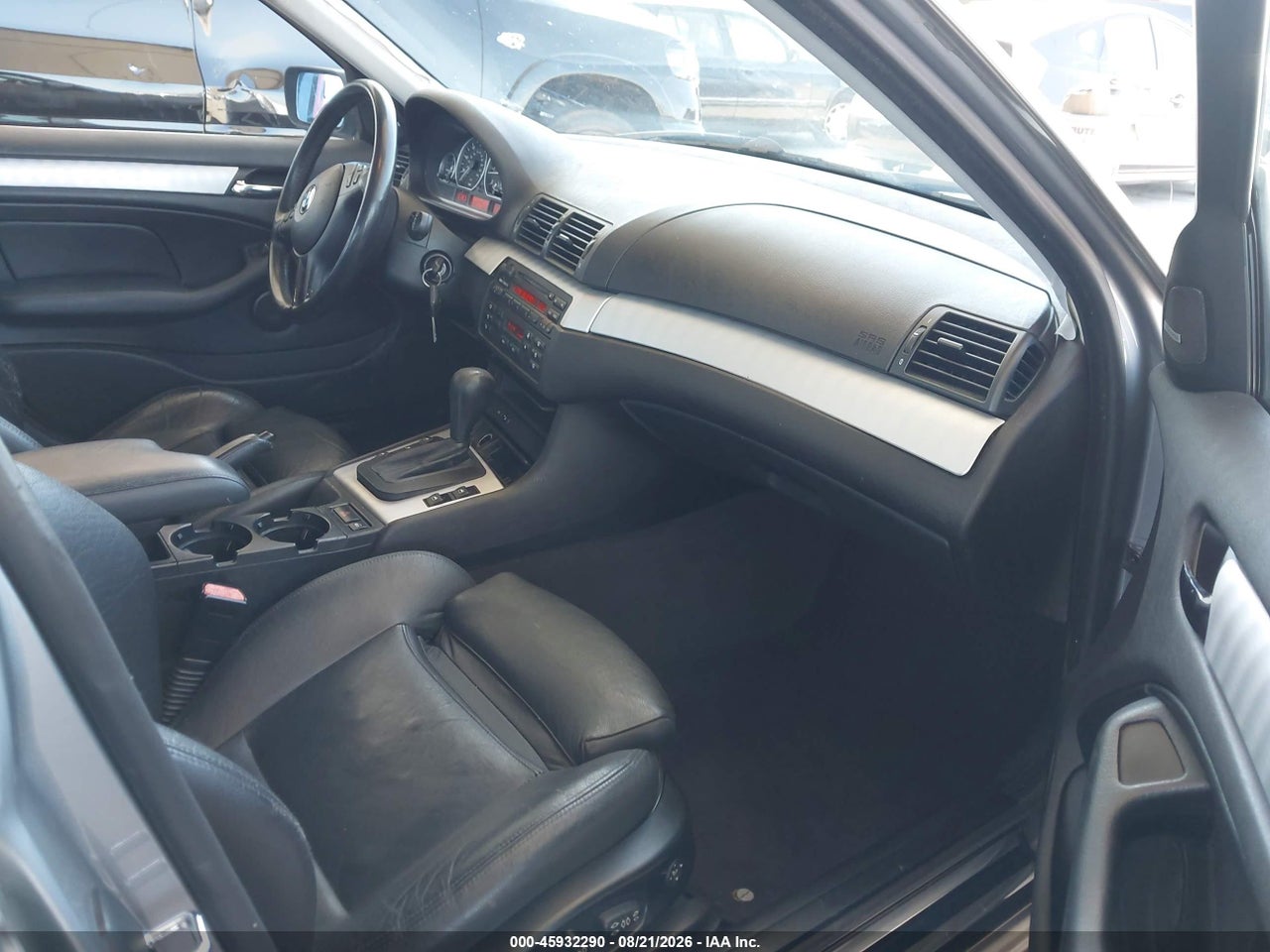 2004 BMW 330I · 5/11
